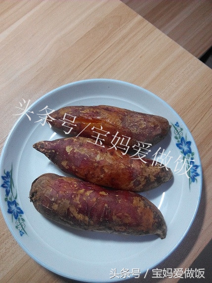 超简单微波炉烤红薯，好吃得不要不要的