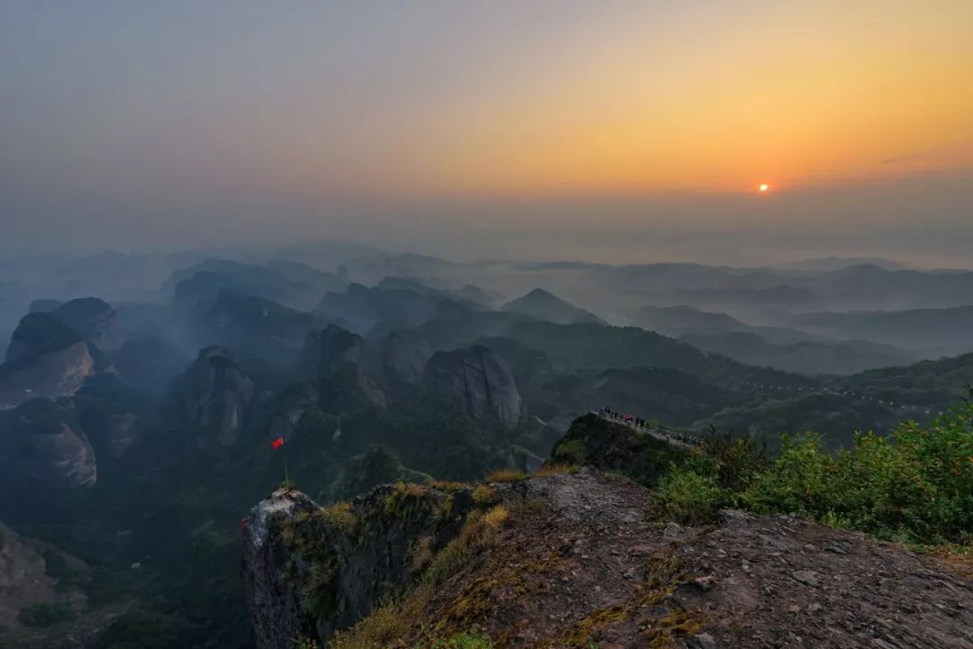 这里是中国的丹霞地貌