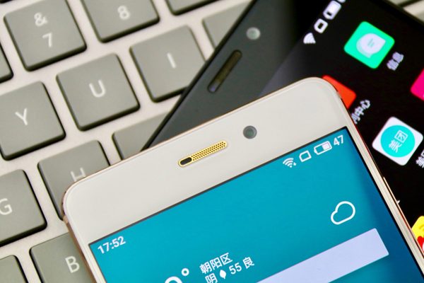 家中WiFi越用却越慢？赶紧用手机重置路由器及密码