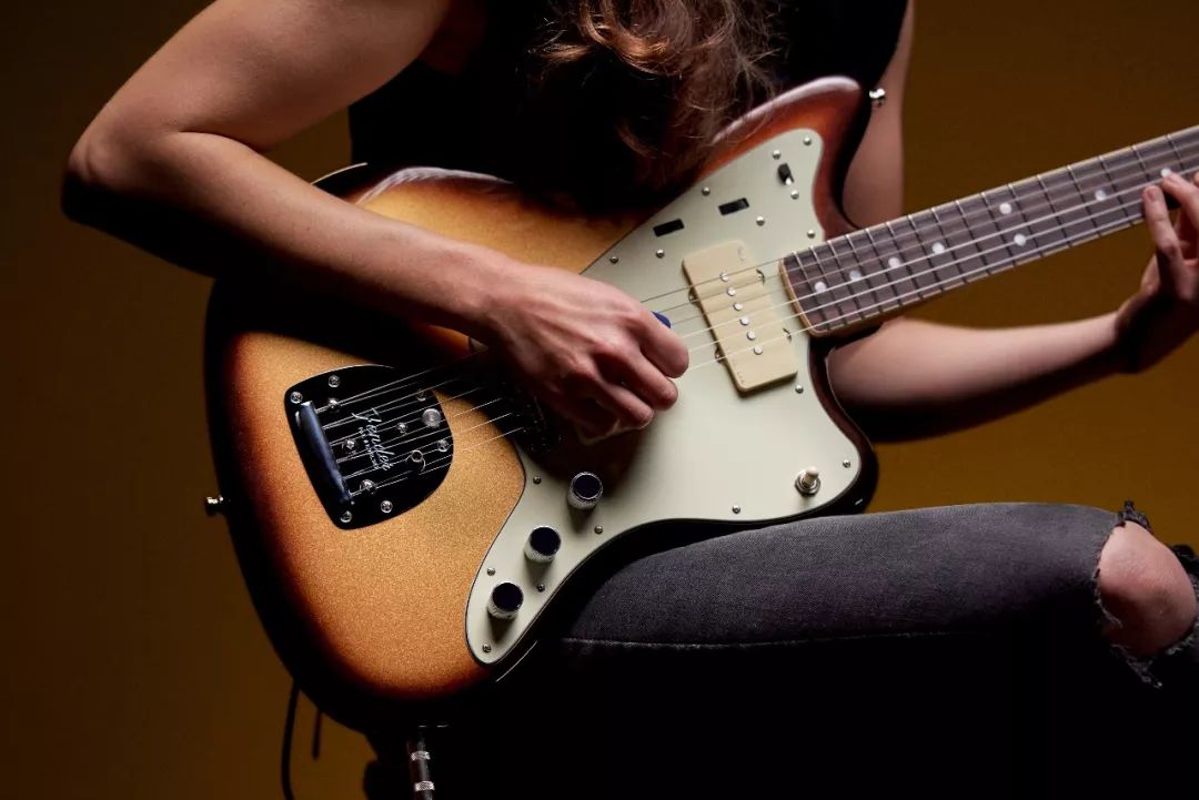 Fender Ultra 芬达美产“超极”系列吉他 登陆中国