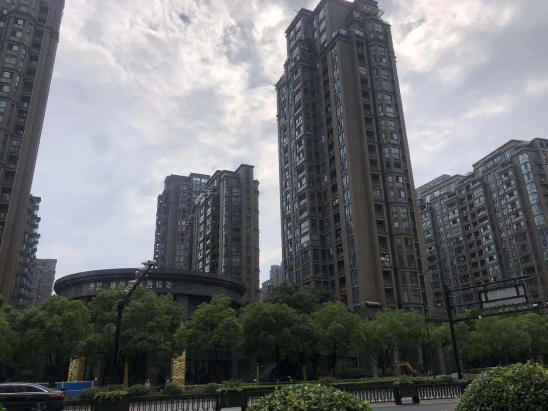 实探！二手房价涨幅垫底的临平老城，却是自住客的“天堂”