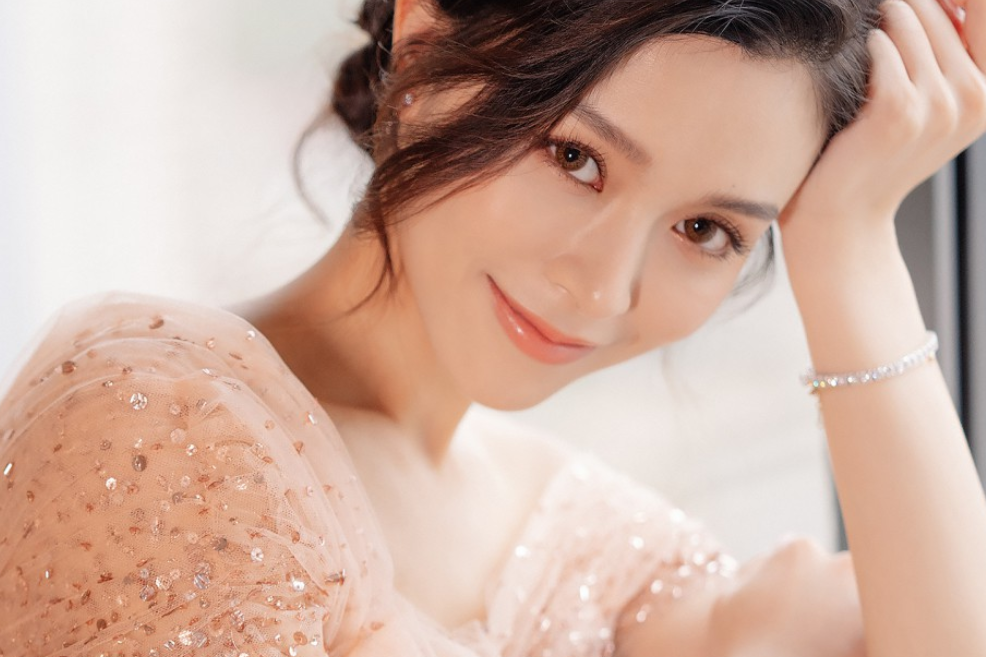 贬低自己的话,贬低自己抬高别人的句子