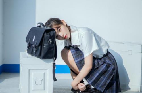粉丝夸偶像的句子 粉丝对偶像的彩虹屁句子收集17句
