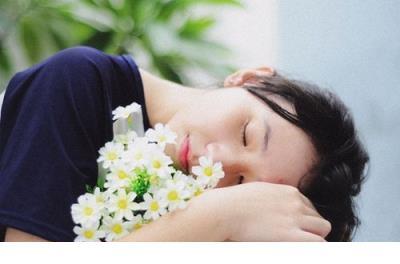 伤感句子表达心情失落 你会获得更高层次的理解