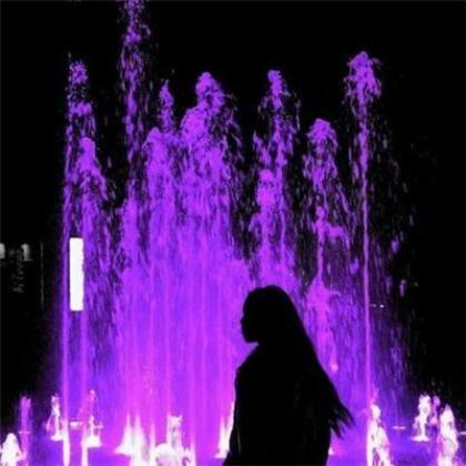 简短唯美青春励志说说 但你无怨无悔，风雨都还在负责