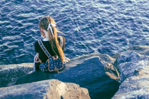 女人经济独立励志语录 关于女人独立的经典语录(精选78句)