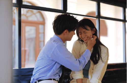 怎样晒幸福又低调又好 夫妻间最平凡感人的话