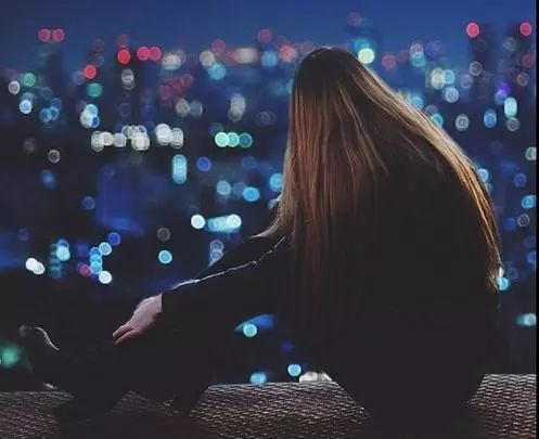 形容夜晚伤心的句子 夜晚伤心的说说
