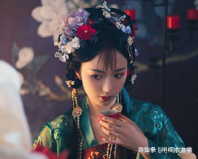 民间故事：妻子性格豪爽，交友广泛也有错？丈夫：那叫“好色”