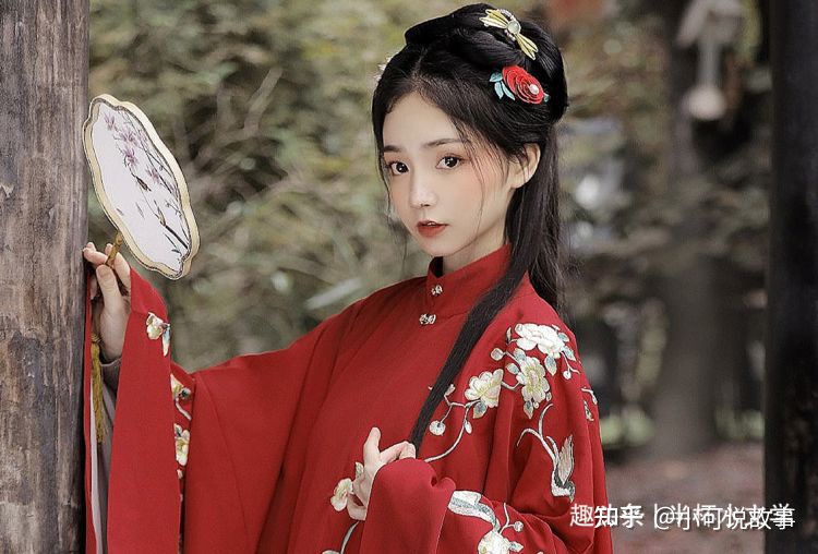 民间故事：妻子性格豪爽，交友广泛也有错？丈夫：那叫“好色”