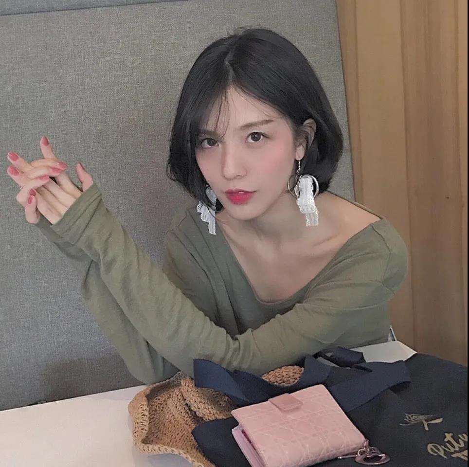 有点高冷的朋友圈文案句子