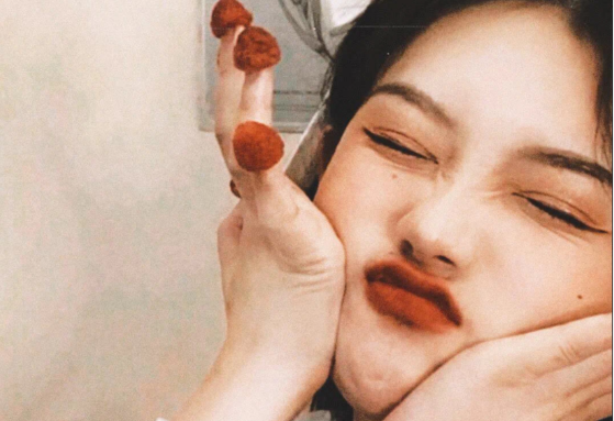 小众高级拽姐文案 女孩子拽一点的文案