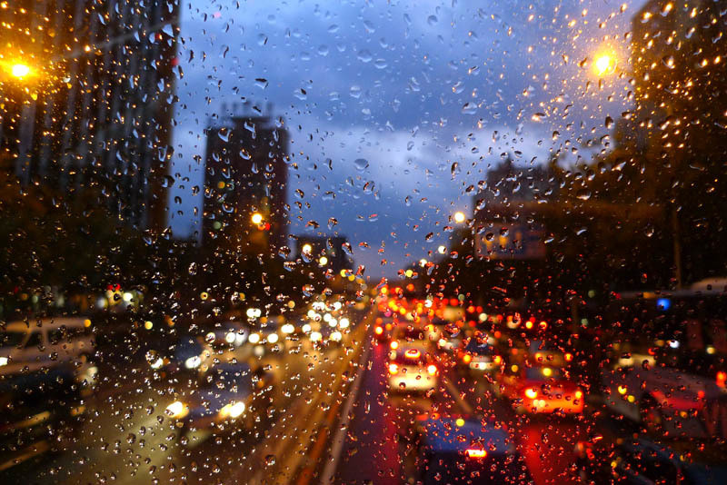 雨天短句暖心话 下雨天短信温馨问候
