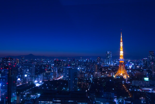 关于晚上夜景精美的短句 夜景文案短句干净治愈