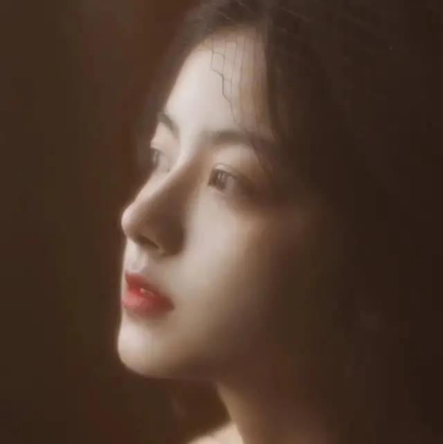 有人夸你好看怎么高情商回复 高智商回复别人的夸奖