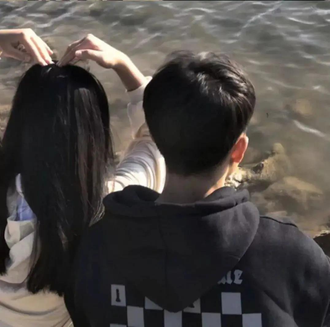 适合官宣的句子简短