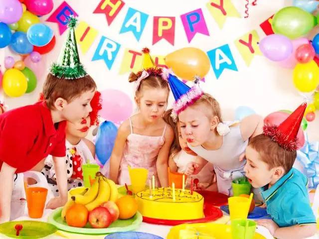 简短有内涵的祝自己生日快乐说说 自己过生日低调发朋友圈说说