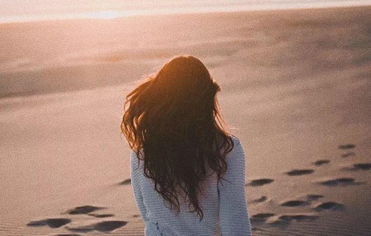 女人为了爱情，远嫁到外省，究竟值得吗？