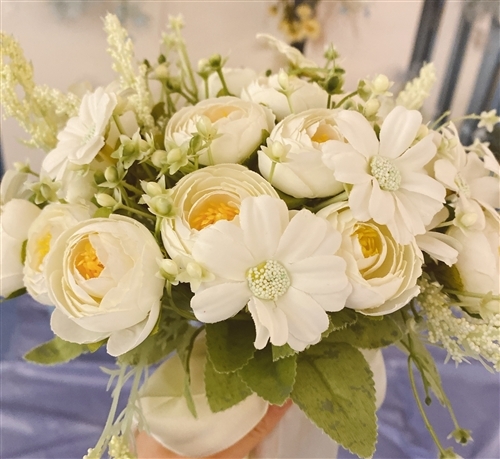接到手捧花的朋友圈说说汇总52句