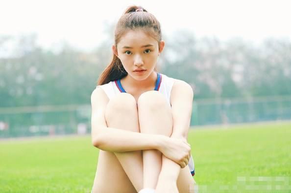 精致女孩发朋友圈短句 精致女孩发说说的句子