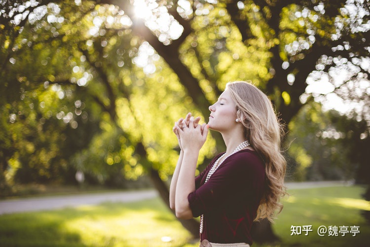 套牢一个男人的有效方法：保持距离