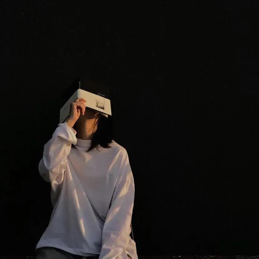 深夜等一个人心情说说