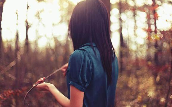写给女人的戳心伤感句子 女人伤感的句子说说心情