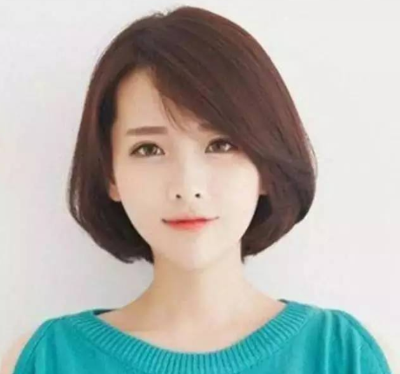 剪了短发适合发朋友圈的句子 剪了短发霸气的句子