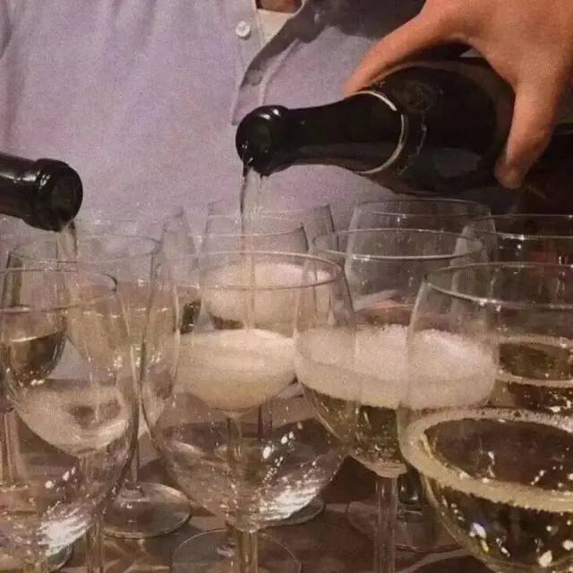 神明遗落在人间的句子