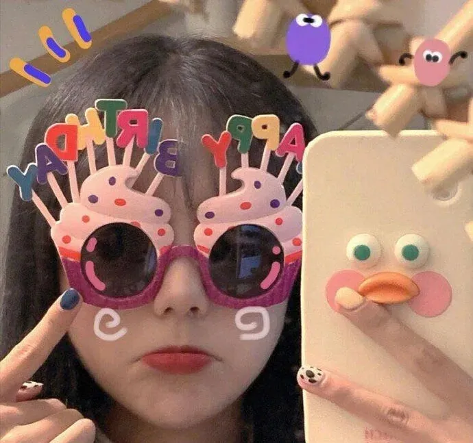 女生可爱到爆的短句 俏皮可爱的短句子