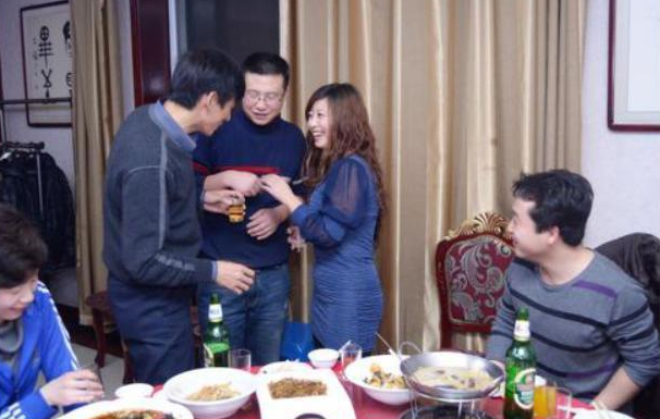 简单又大气的敬酒话敬长辈