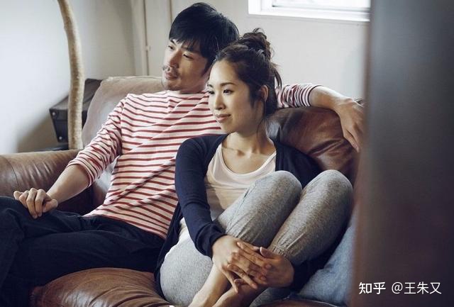 当一个人不联系你，却默默给你点赞，原因只有一个
