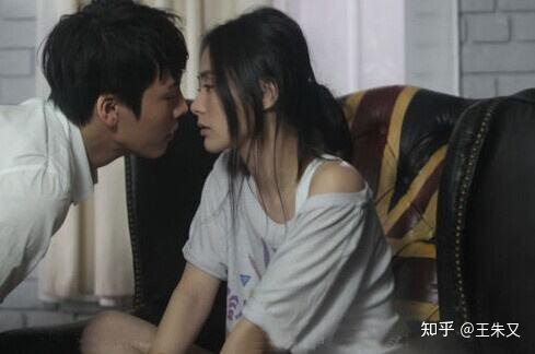 当一个人不联系你，却默默给你点赞，原因只有一个