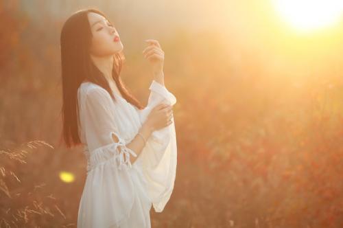 积极向上阳光励志短语 心若向阳的励志说说推荐43句