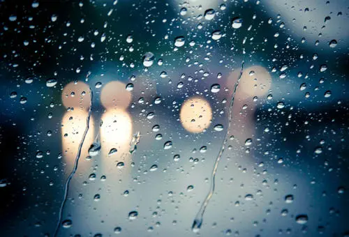下雨天难以入睡的心情说说