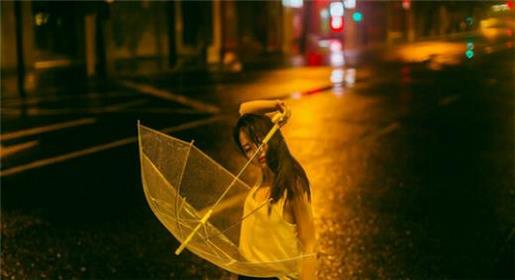 霸气又冷又吃醋的句子 吃醋说说带图片