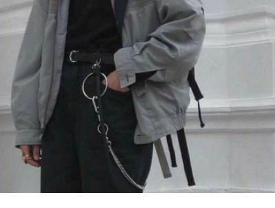 形容一个人的奇葩搞笑语句 个性签名励志经典短句
