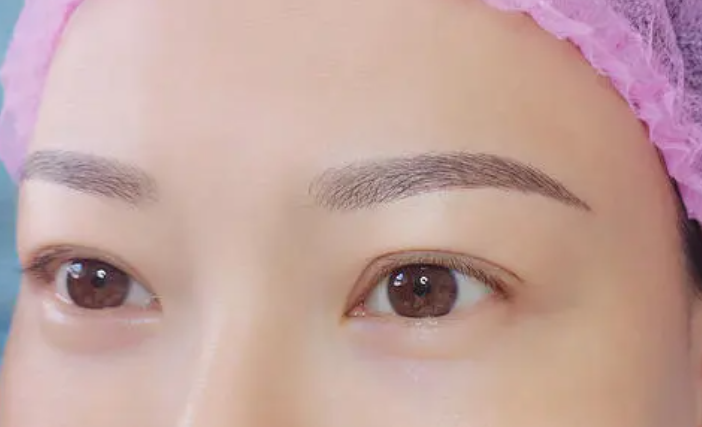 纹眉发朋友圈的文案