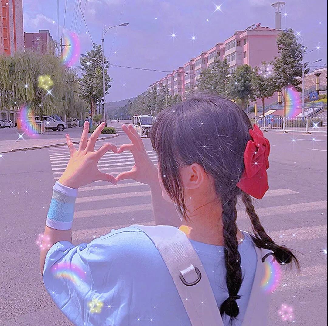 适合周末旅游发朋友圈的短句 周末游玩的简短说说