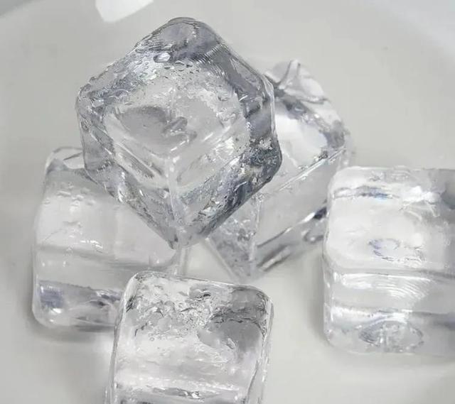 情感文案脾气人人都有拿的出(形容自己脾气大的句子)