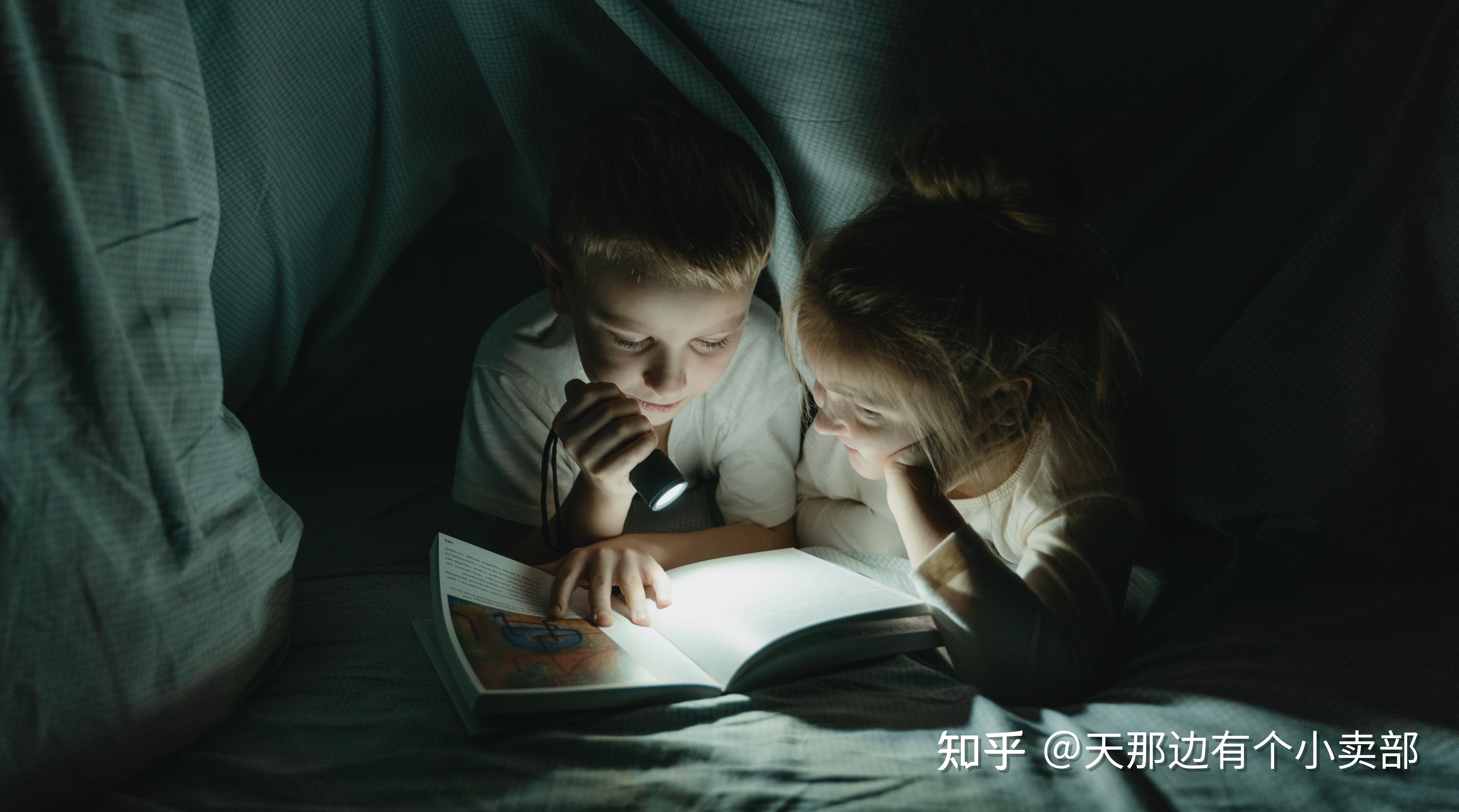 愿你天黑有灯，下雨有伞。遇见就珍惜，遇不见就努力。