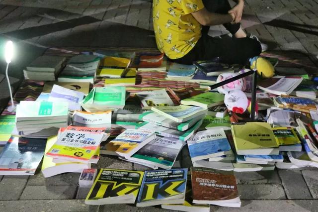 跳蚤市场文案励志(跳蚤市场的主题名称)
