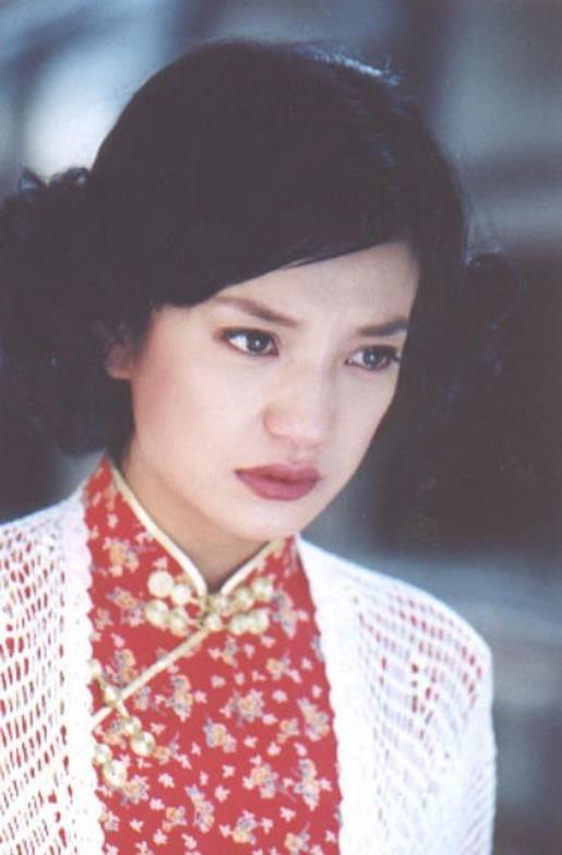 描写一个人坚强的句子 一个人生活的句子