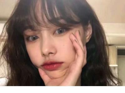下雪的朋友圈个性说说 爱笑的女孩适合发朋友圈的句子