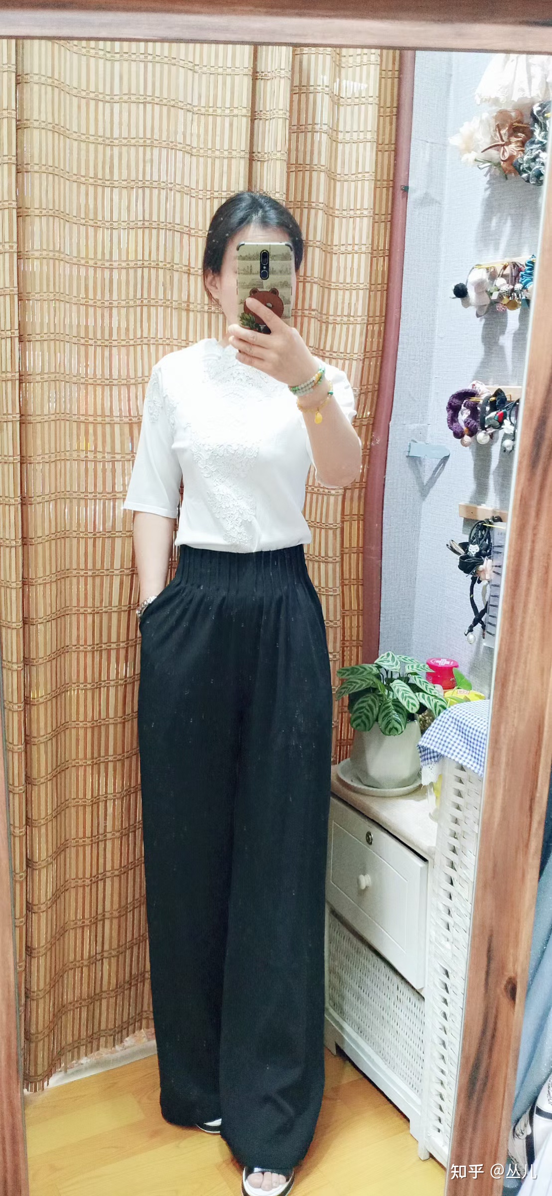 一间小铺杂