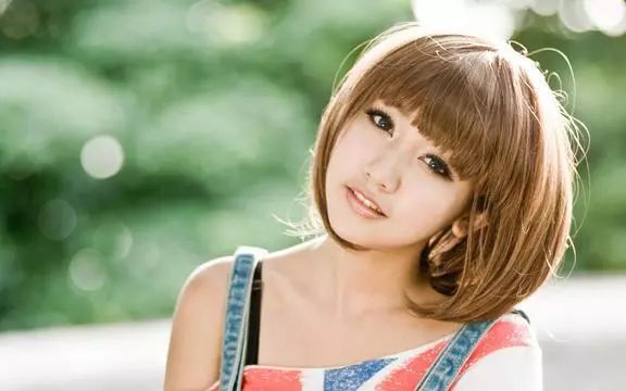 关于人生活的精彩潇洒的句子 女生阳光洒脱的说说