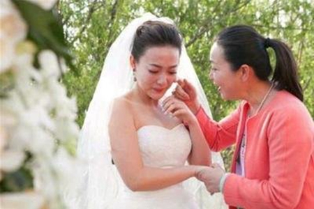 女儿结婚妈妈祝福语，送给孩子新婚的贺词