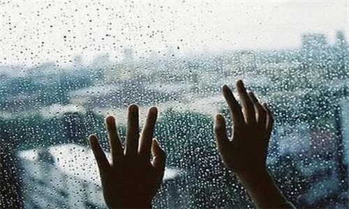 下雨天的心情说说，喜怒哀乐全在这里