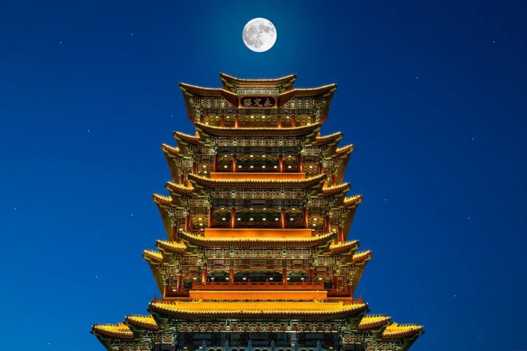 描写月亮的古诗有哪些，《望月怀远》最相思的明月
