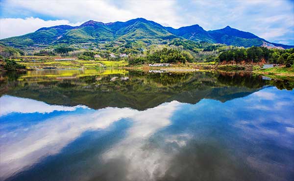 开心短途旅游发什么朋友圈 一日游的心情说说简短
